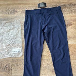 NWT Fabletics Men's Only Pant (slim) in size 33x32